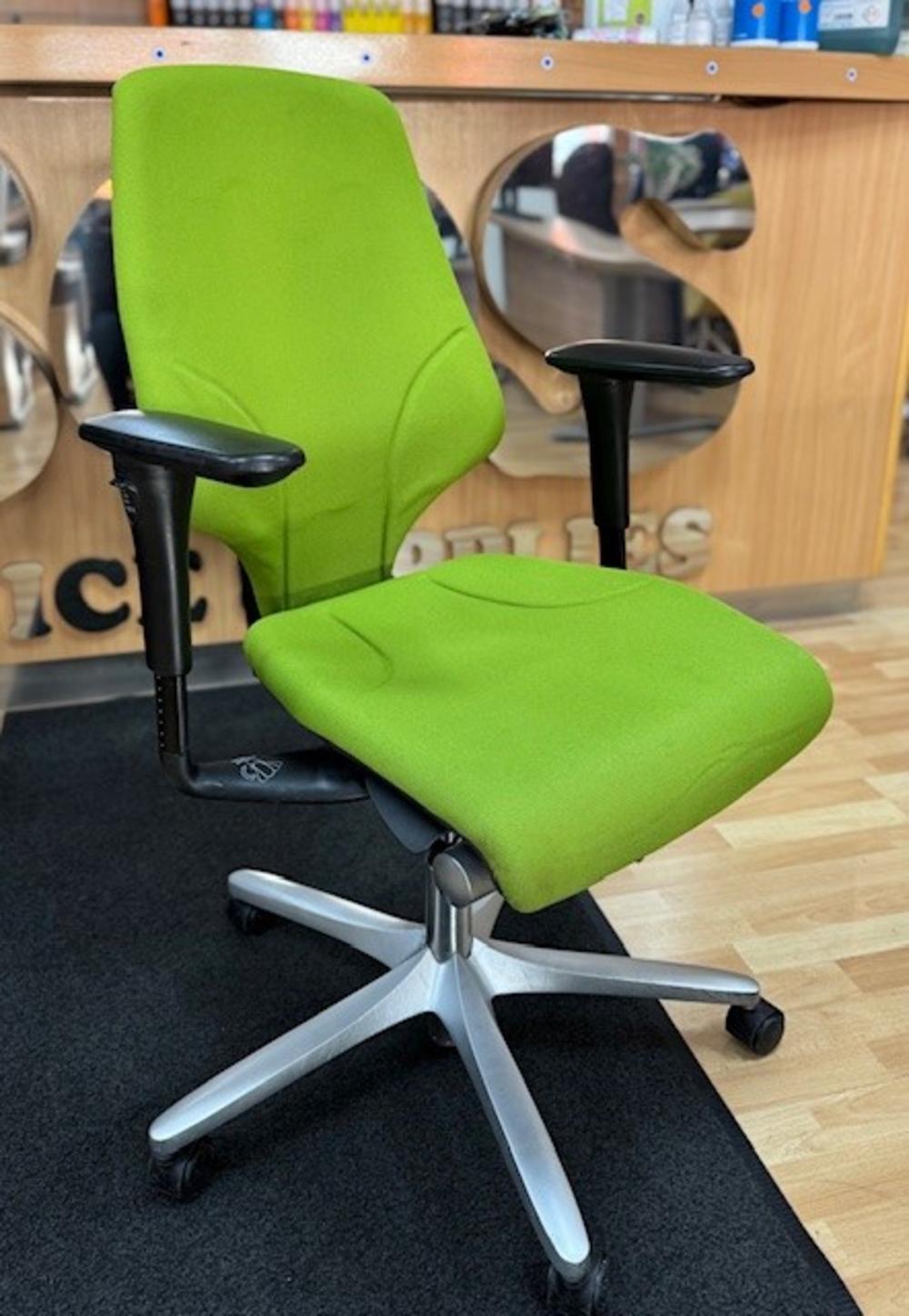 Green GiroFlex Task Chair with Adjustable Arms