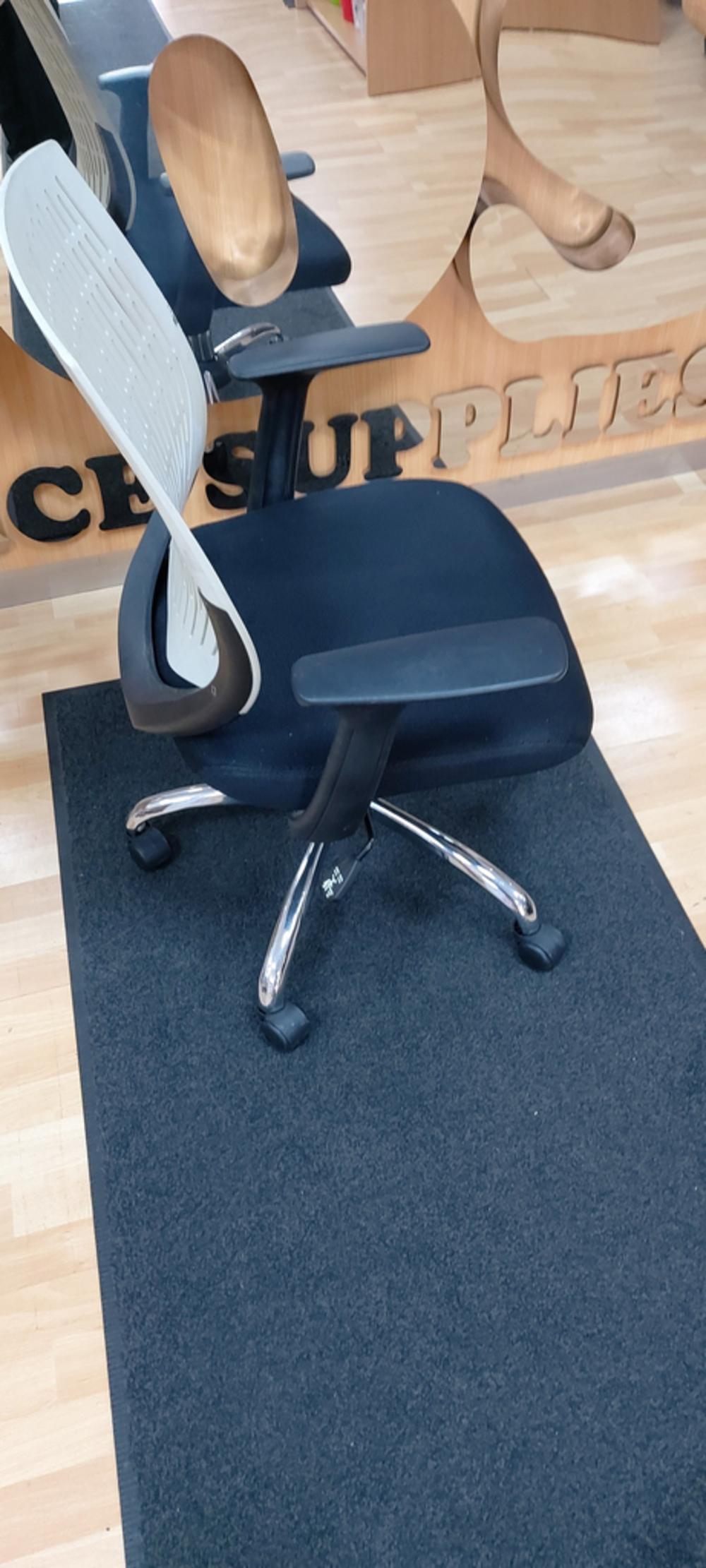 Grey Plastic Back Operator Chair With Arms