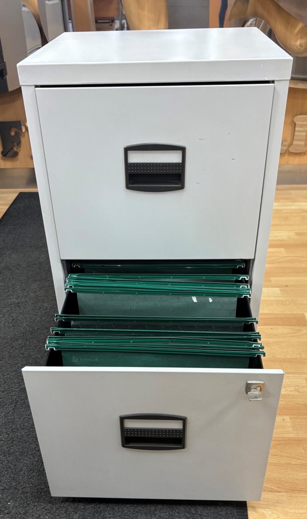 Bisley A4 2 Drawer Filing Cabinet c/w 20 Suspension Files