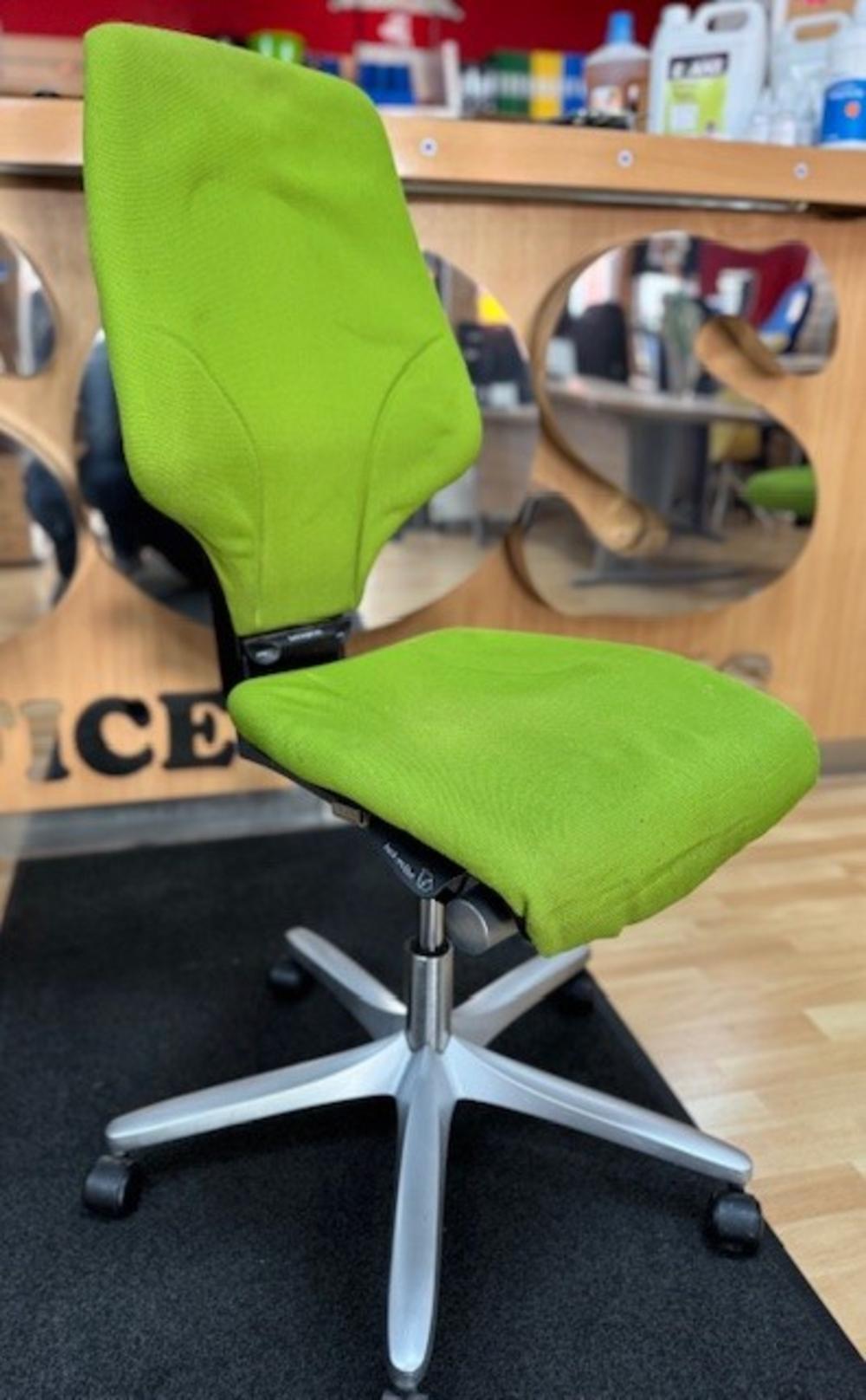 Green GiroFlex Task Chair