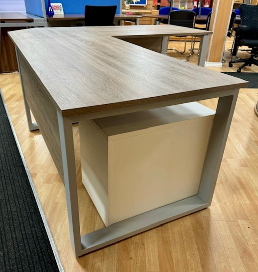 Hoop Legged Executive L Shaped Desk With Drawers