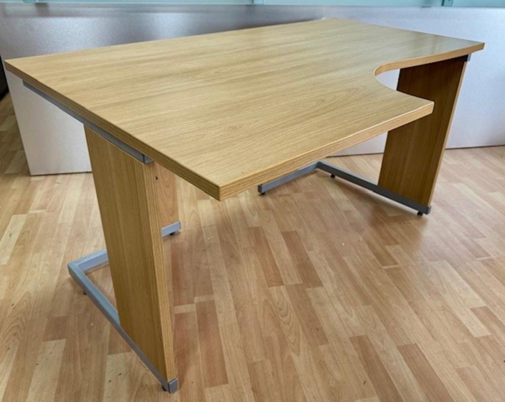 Modern Styled Radial Desk 1380mm Long in Light Oak