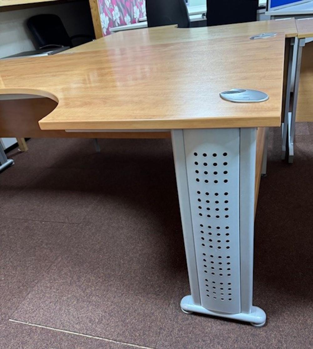 Elite 2000mm Radial Desk With Cable Management Legs in Champagne 