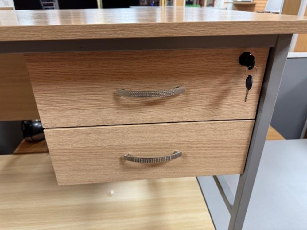 1500mm Stone Oak Lockable Single Pedestal Desk