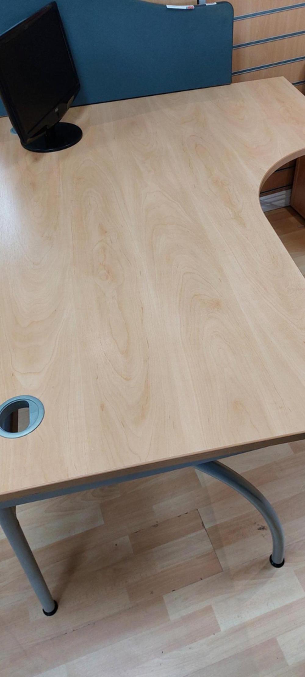Right Handed Apple Radial Desk 1600mm 