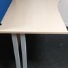 Maple 1600mm R/H Wave Desk with Silver Frame