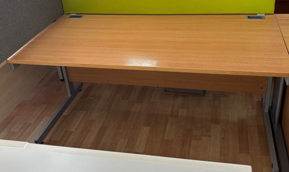 Imperial Light Oak 1600x800mm Desk