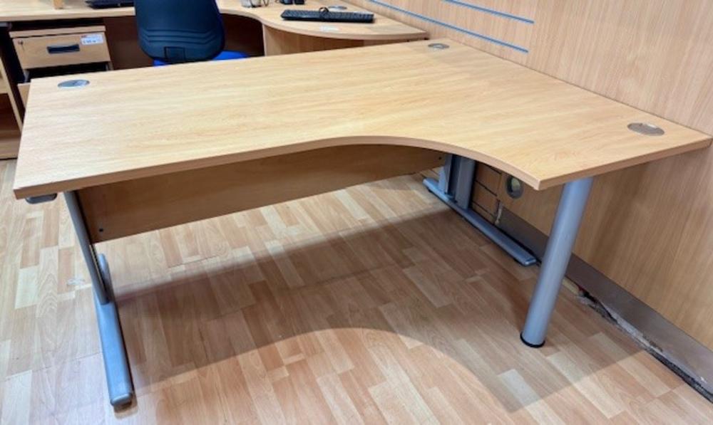 Imperial Right Handed Apple Radial Desk 1600mm with Cable Management Legs