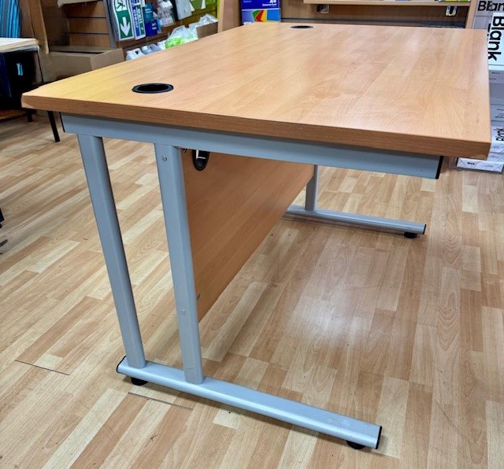 1200 x 800mm Rectangular Workstation in Beech