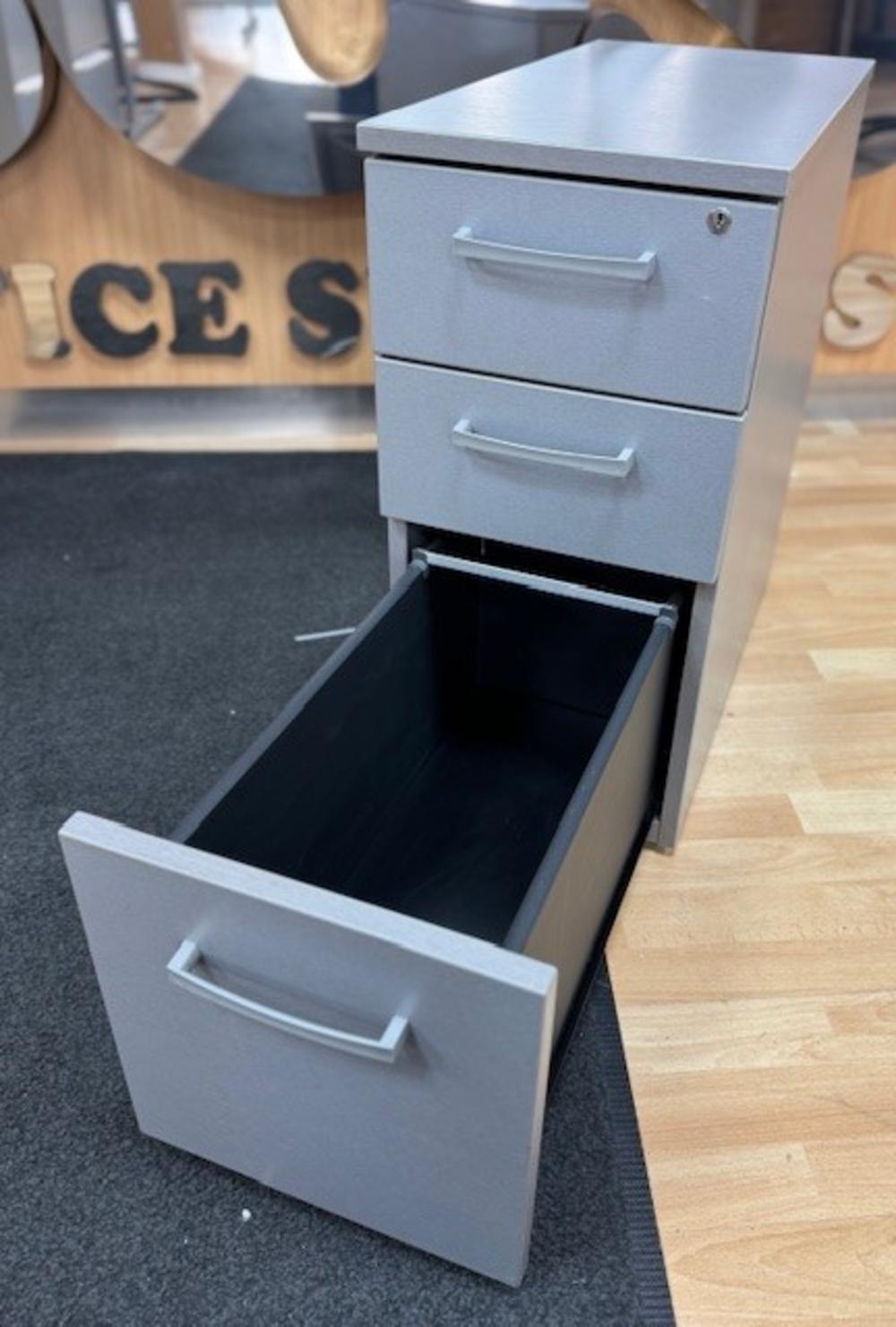 Silver Narrow 3 Drawer Mobile Pedestal