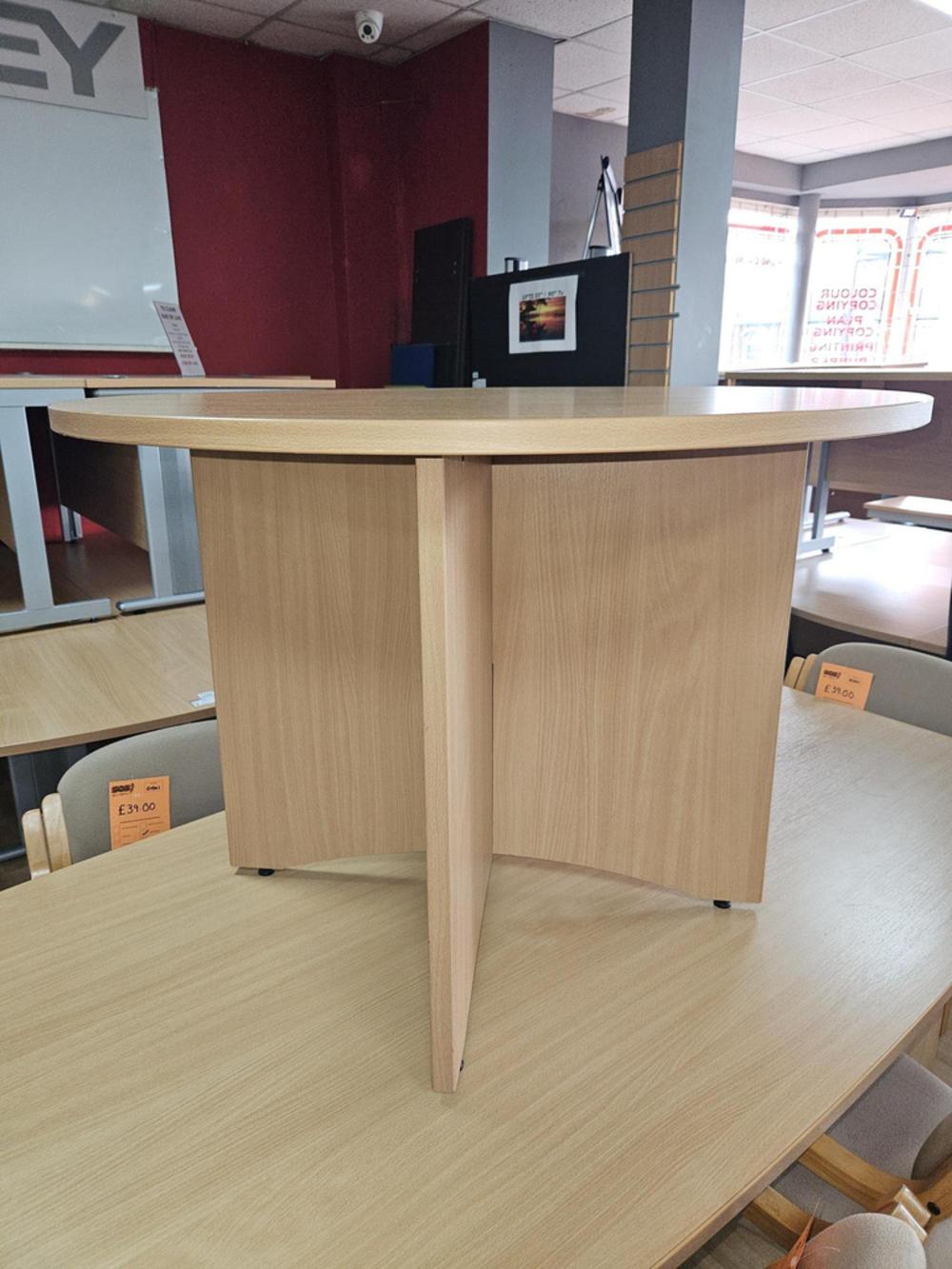 1000mm Dia Beech Table 