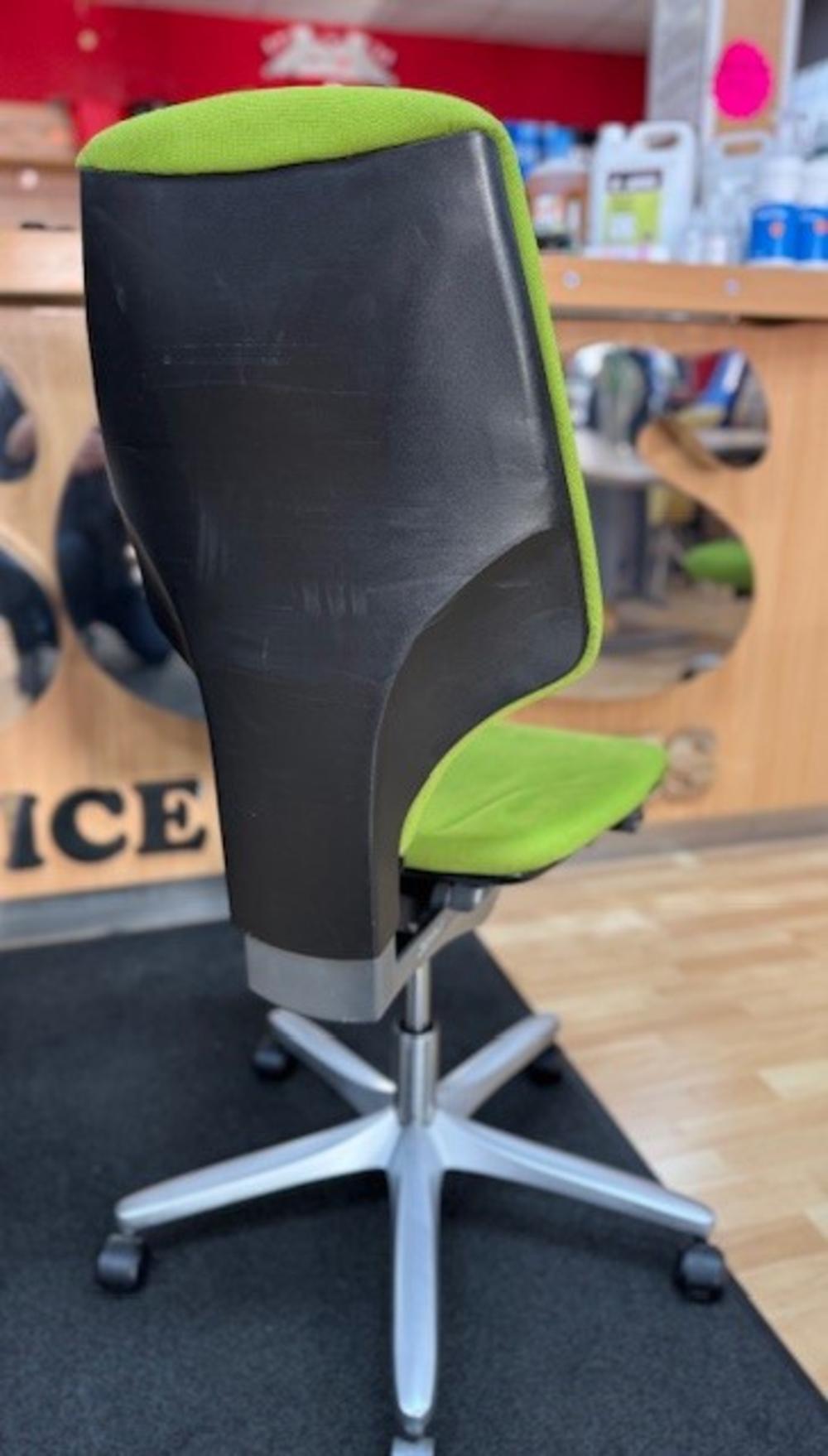 Green GiroFlex Task Chair