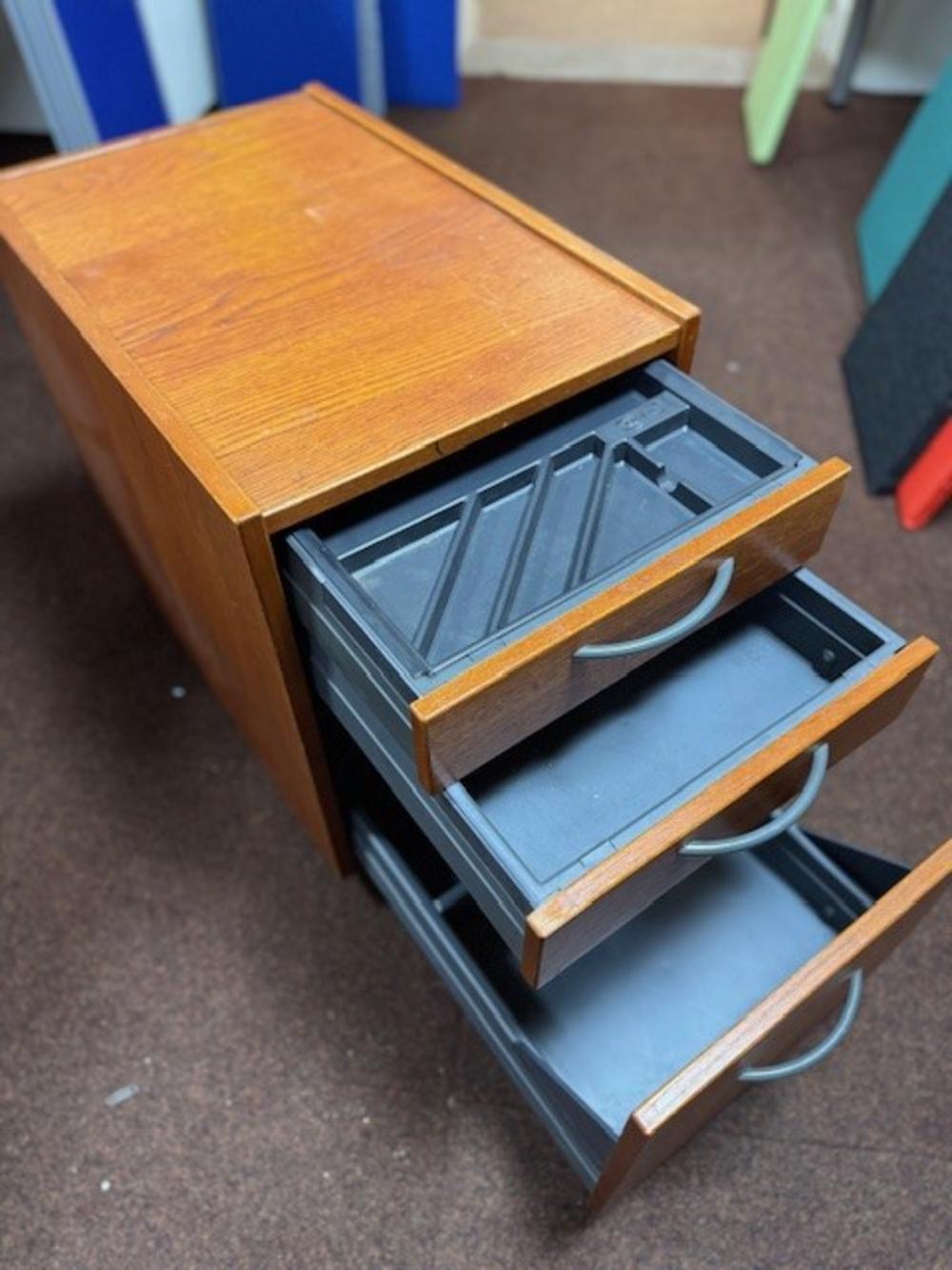 Ikea Pedestal with Pen Tray