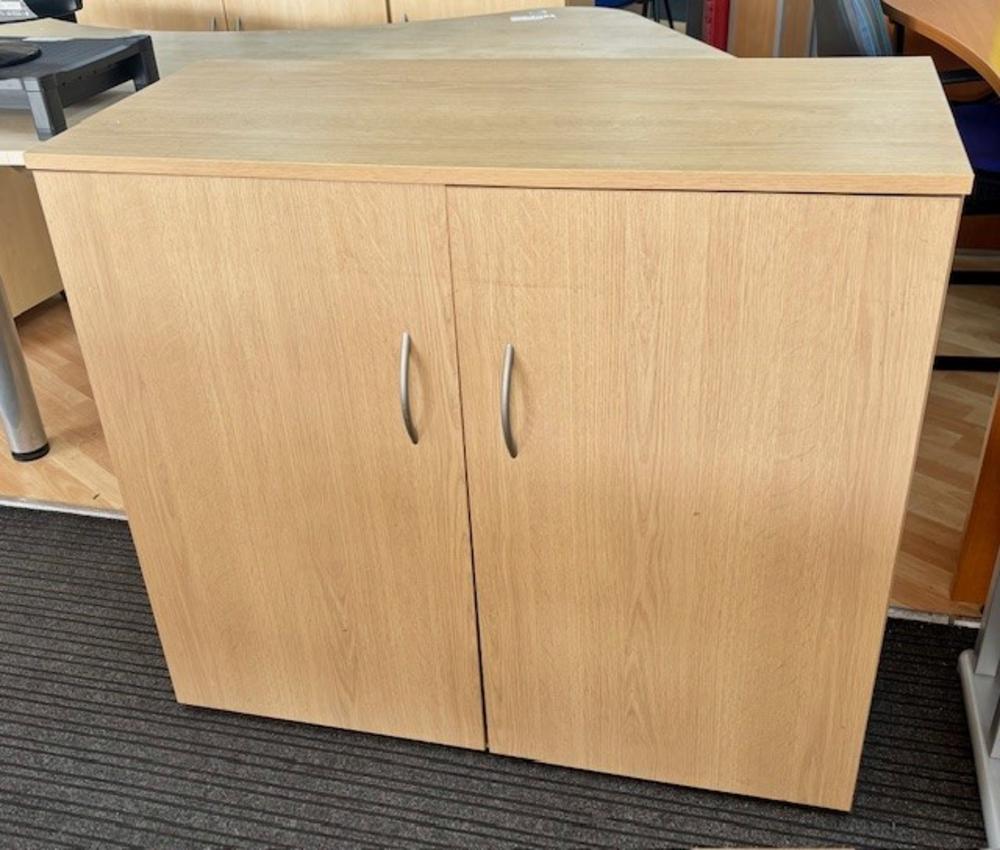 Light Oak 1000mm Cupboard with Overhang Top