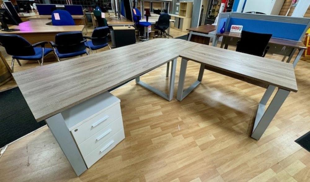 Hoop Legged Executive L Shaped Desk With Drawers