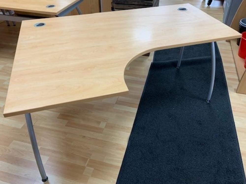 1600mm Left Handed Apple Radial Desk With Silver Legs 