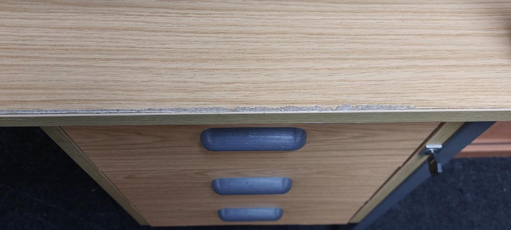 Calva Oak 1500mm Single Pedestal Desk (Damage To Edge Of Desk)