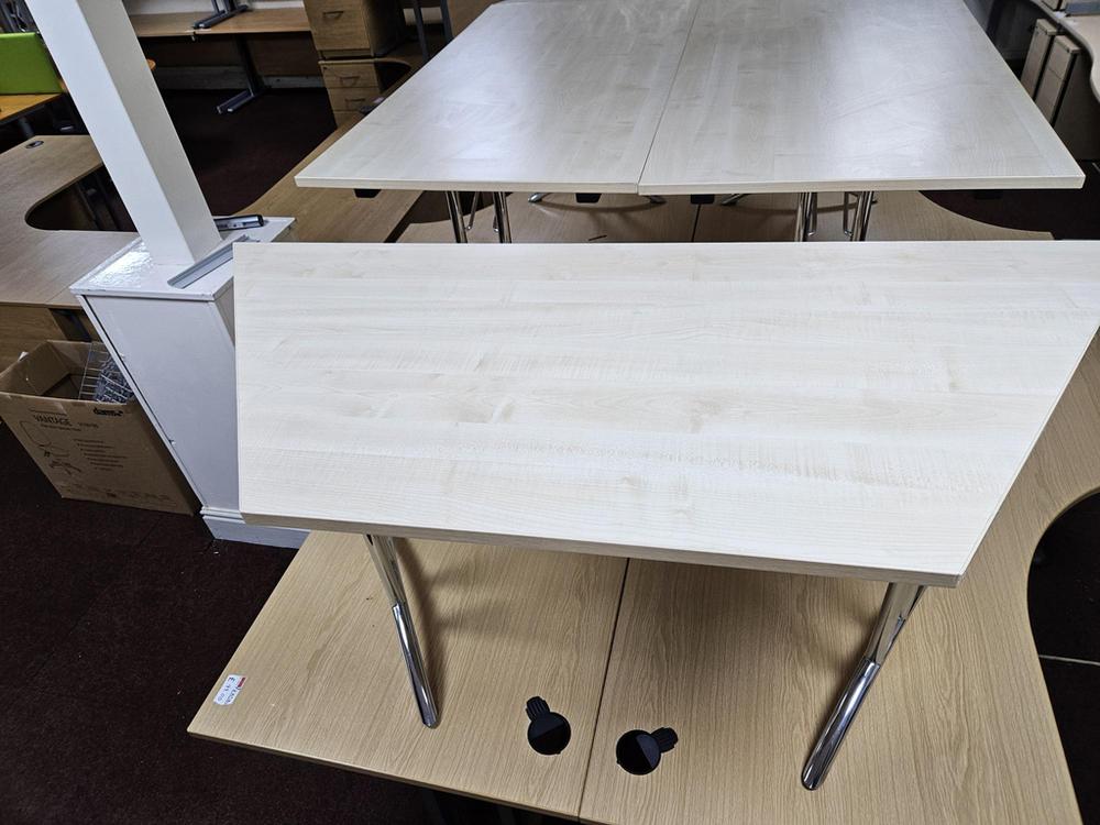 Trapezoidal 1600mm Wide Maple Folding Table