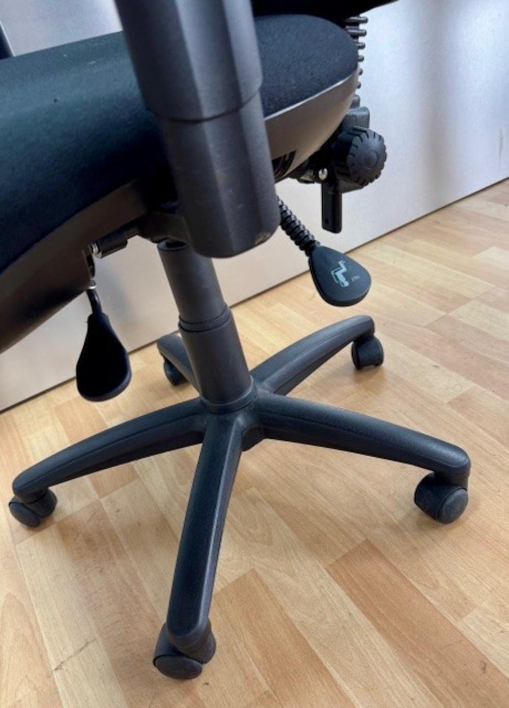 Task Chair with Seat Depth Adjustment & Adjustable Armrests