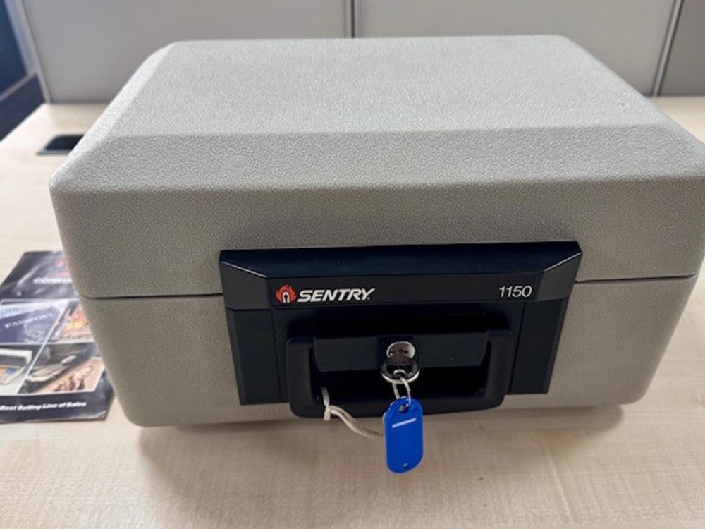 Sentry 1150 Fire-Safe Security Chest c/w 2 Keys