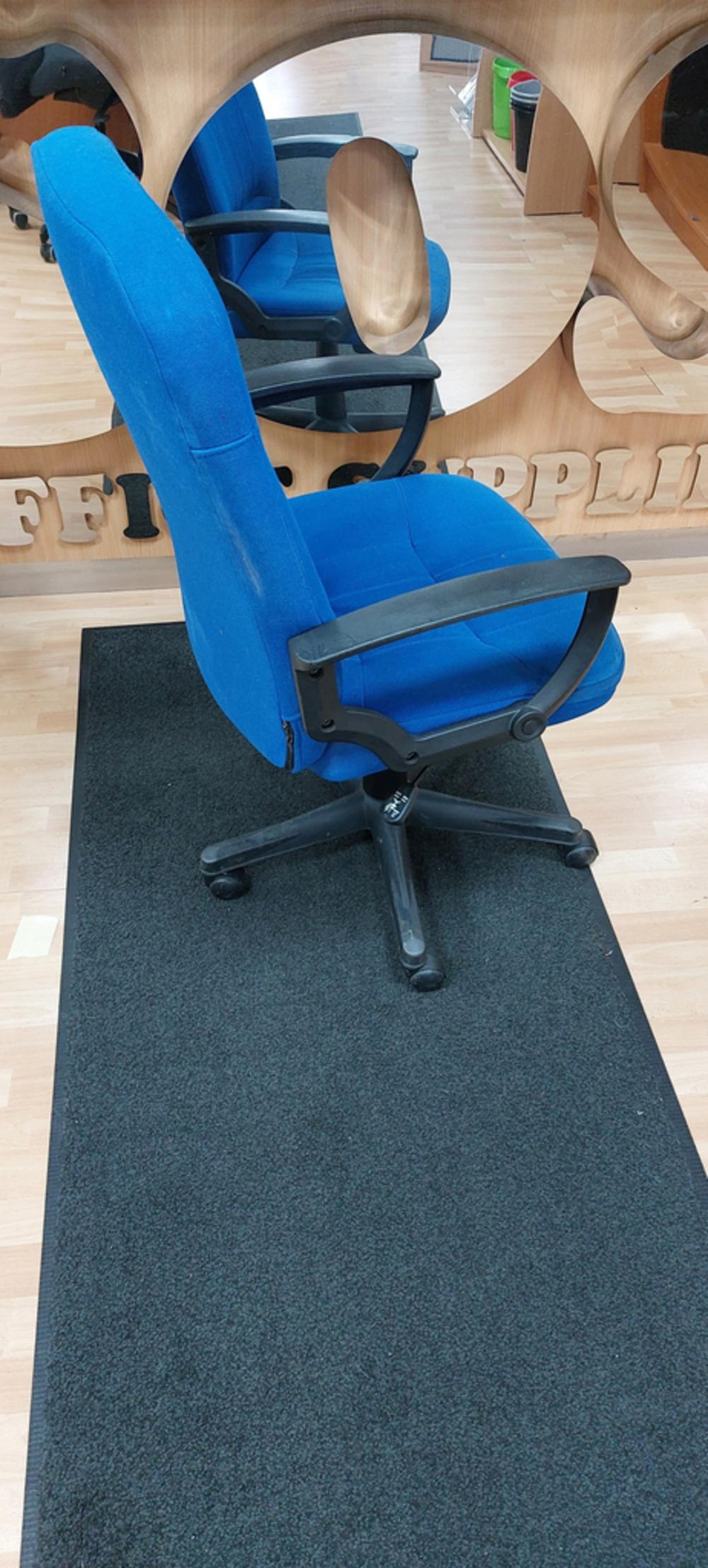 Blue Executive Chair With Fixed Arms 