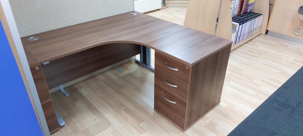 1800 x 1400mm Imperial Walnut Combi Desk With Drawers 