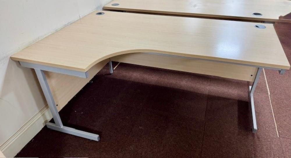 Maple 1800mm Radial Workstation Left Handed 
