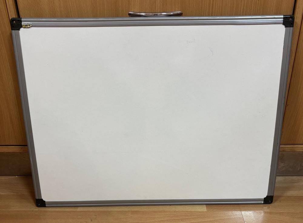 Whiteboard 600mm x 450mm Aluminium Frame