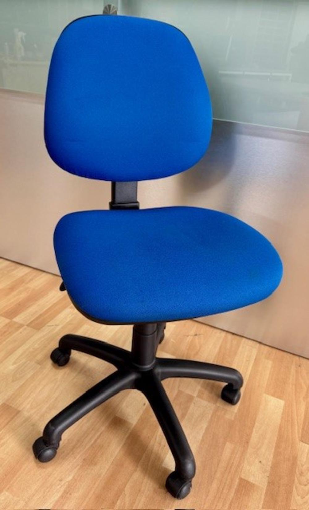 Alliance Twin Lever Medium Back Operator Chair in Scuba Blue