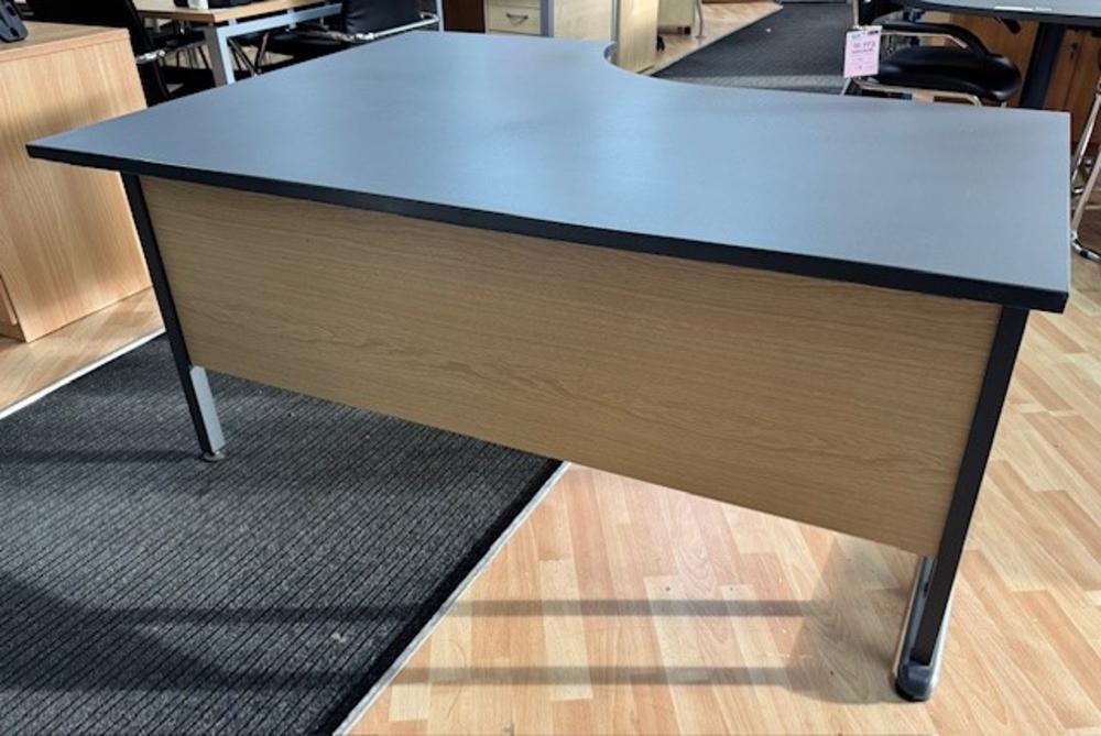 1600 x 1200mm Right Hand Radial Desk in Graphite with Stone Oak Modesty Panels