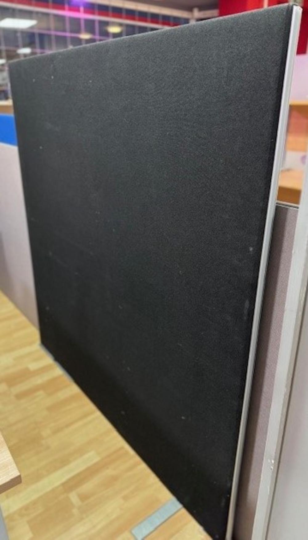 Black 1600x1600mm Free Standing Screen