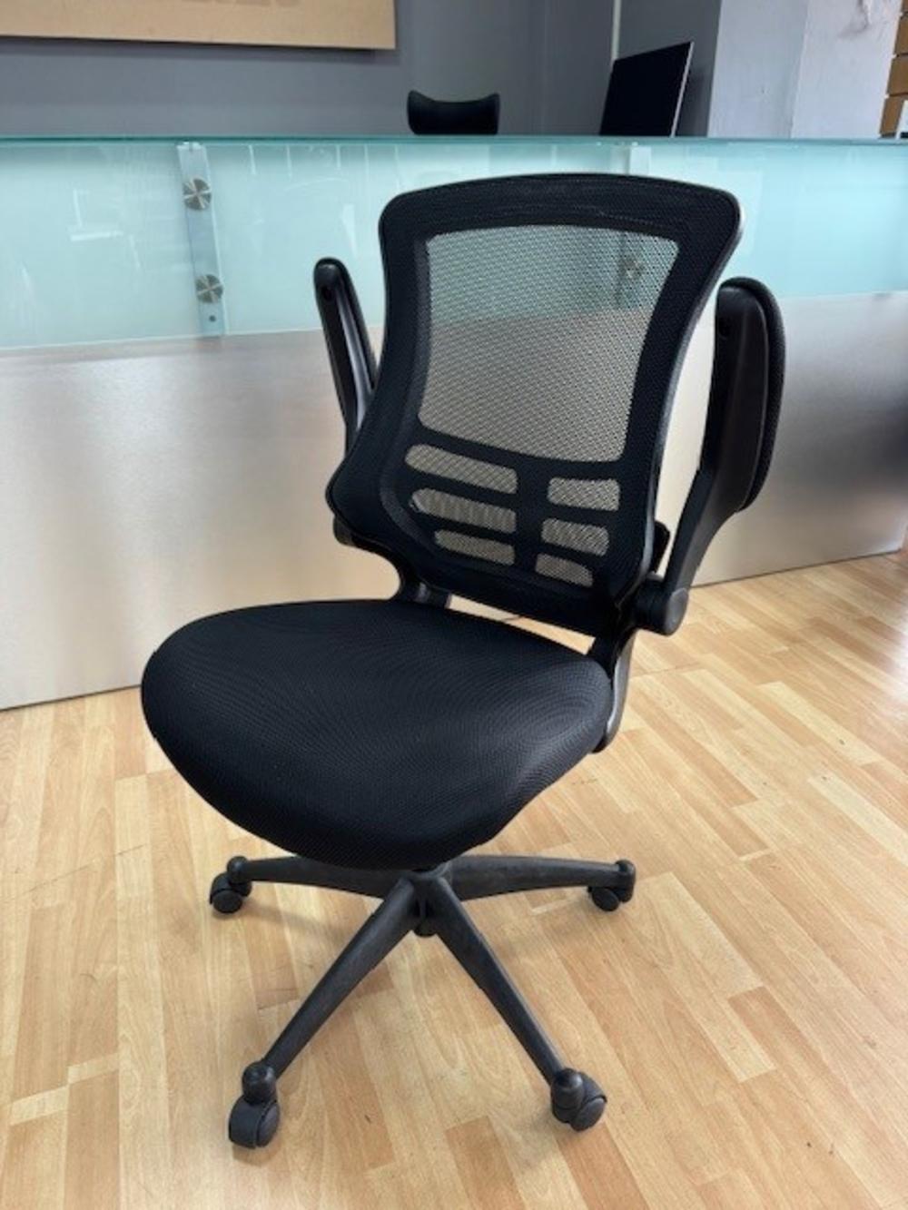 OI Mesh Operator Chair with Fold Away Armrests