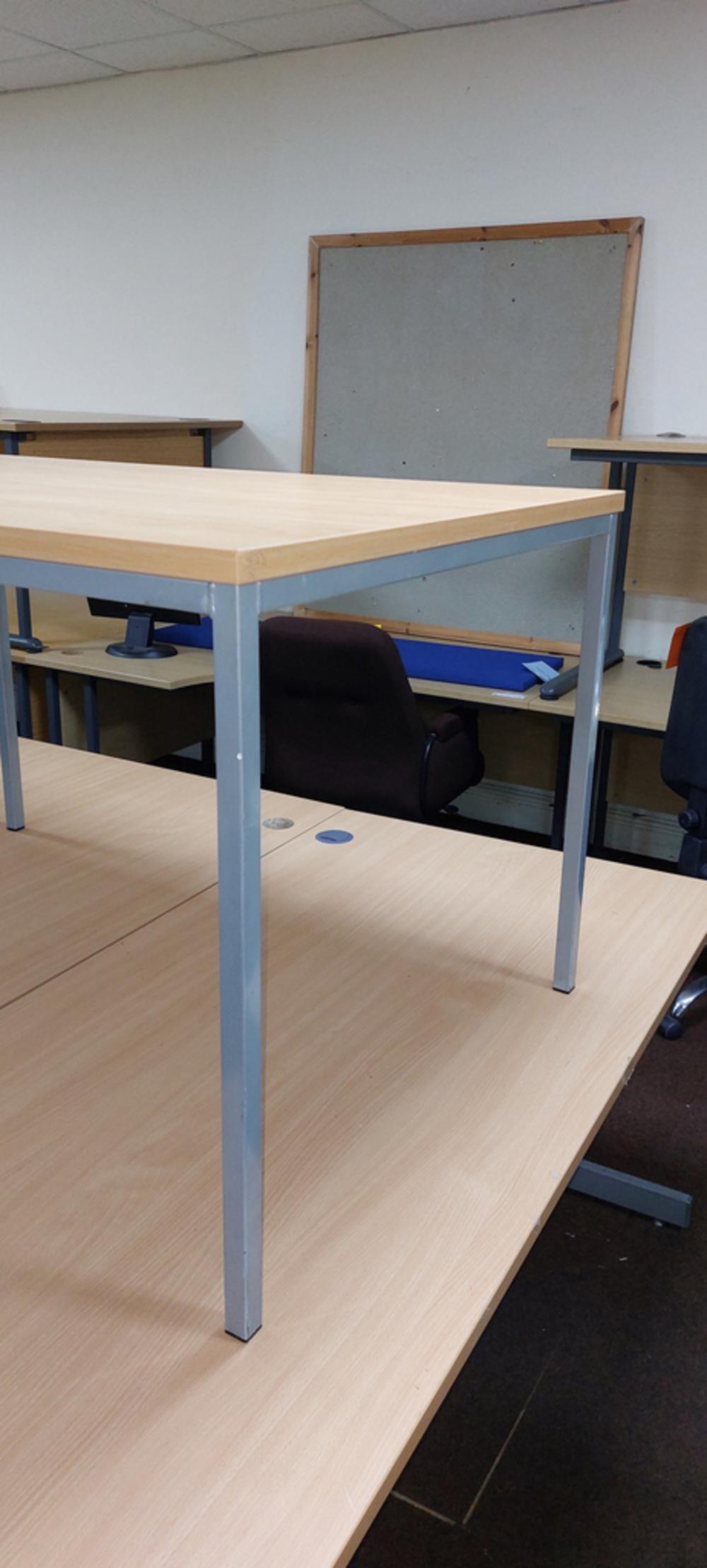 Apple Imperial 1200mm Canteen Table 