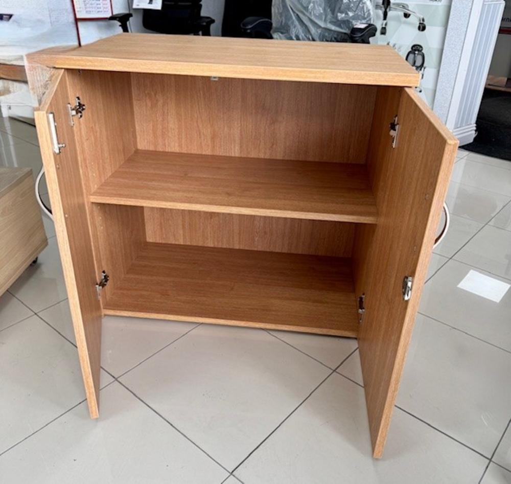 Dams 740mm High Double Door Cupboard With Shelf