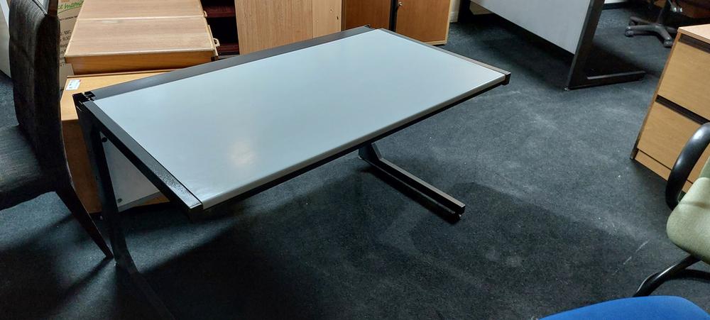 1200mm Grey Workstation With Metal Legs