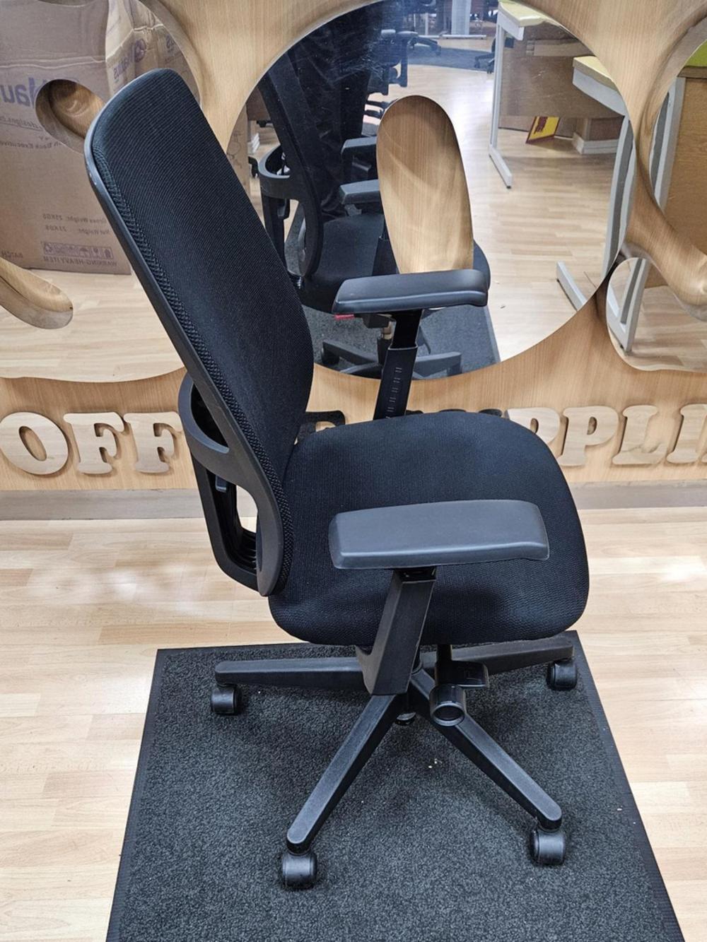 Black Mesh Back Task Chair with 3D Adjustable Arms