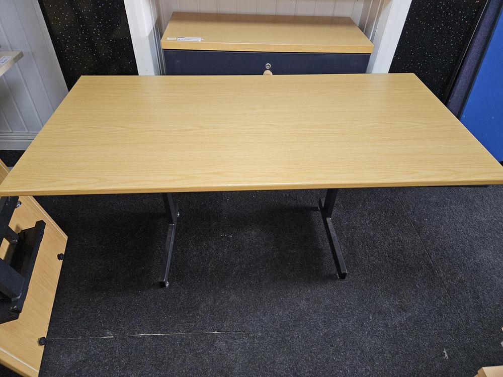 1200mm x 600mm Light Oak Folding Table 